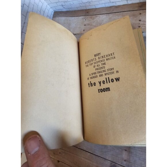 Vintage 1962 Dell Mystery The Yellow Room Mary Roberts Rinehart Classic Crime - Picture 4 of 5
